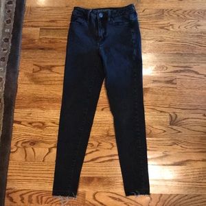 American Eagle black ankle jeans. Size 00.